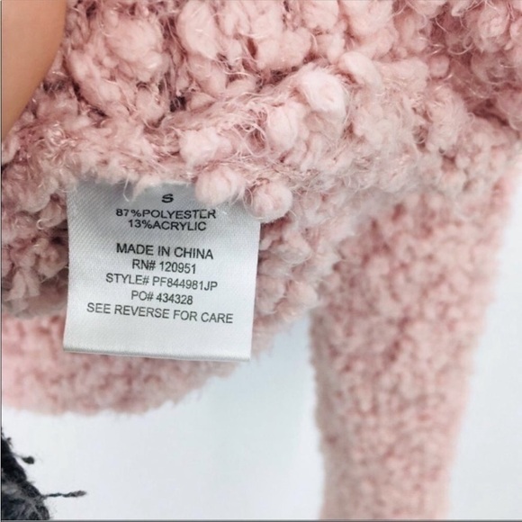 4/$45 PINK REPUBLIC Pink Long Sleeve Cowl Turtleneck Fuzzy Sweater size Small - Picture 6 of 6